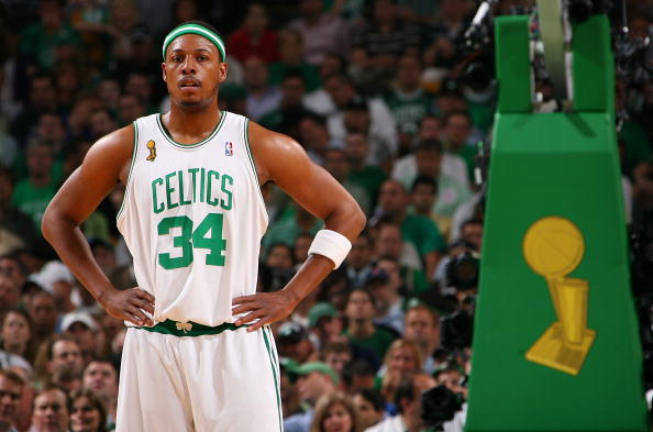 法兰克福1-0美因茨，堂安律助球队取胜（法兰克福1比0击退美因茨，堂安律助力取胜）