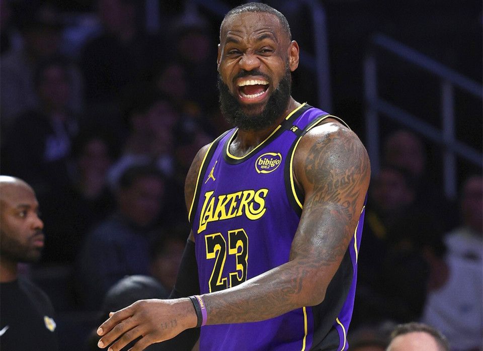 范戴克：如果你在利物浦连续输四五场比赛，那批评就是公平的（范戴克：利物浦若连败四五场，遭批评无可厚非）