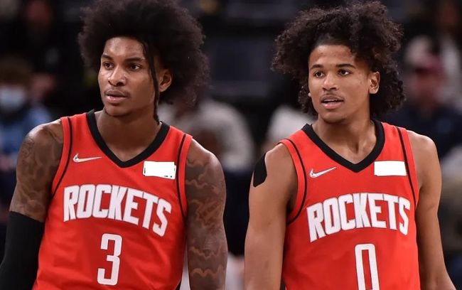 NBA战报：康宁汉姆29分8助，活塞138-135险胜热火（NBA快讯：康宁汉姆29分8助攻，活塞138-135力克热火）