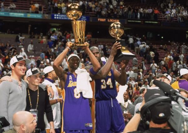 混团世界杯最新积分榜！4强锁定，1场绝杀，日本变阵真能撼动国乒王座吗？（混团世界杯积分更新：四强出炉，绝杀一战后，日本变阵能否撼动国乒霸主？）