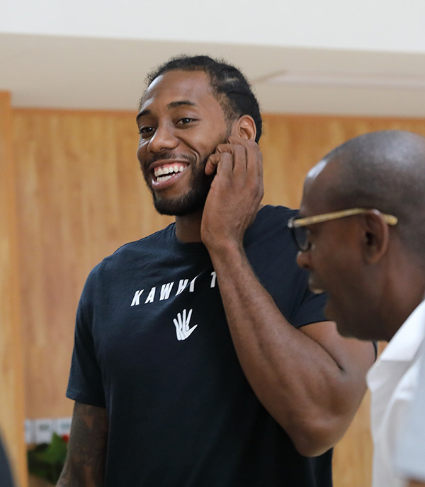 北京国安队获足协杯赛冠军，贺信来了！（北京国安问鼎足协杯，贺信送达！）