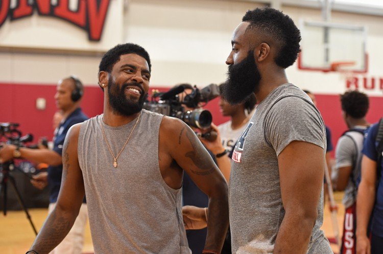 对手主帅：我想选梅西是第一人！只要他没退役就是最强的！（对手主帅：梅西是我心中的第一人，只要未退役他就是最强！）